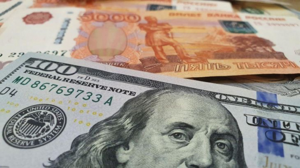 В Узбекистане обновили курс иностранных валют на 26 апреля