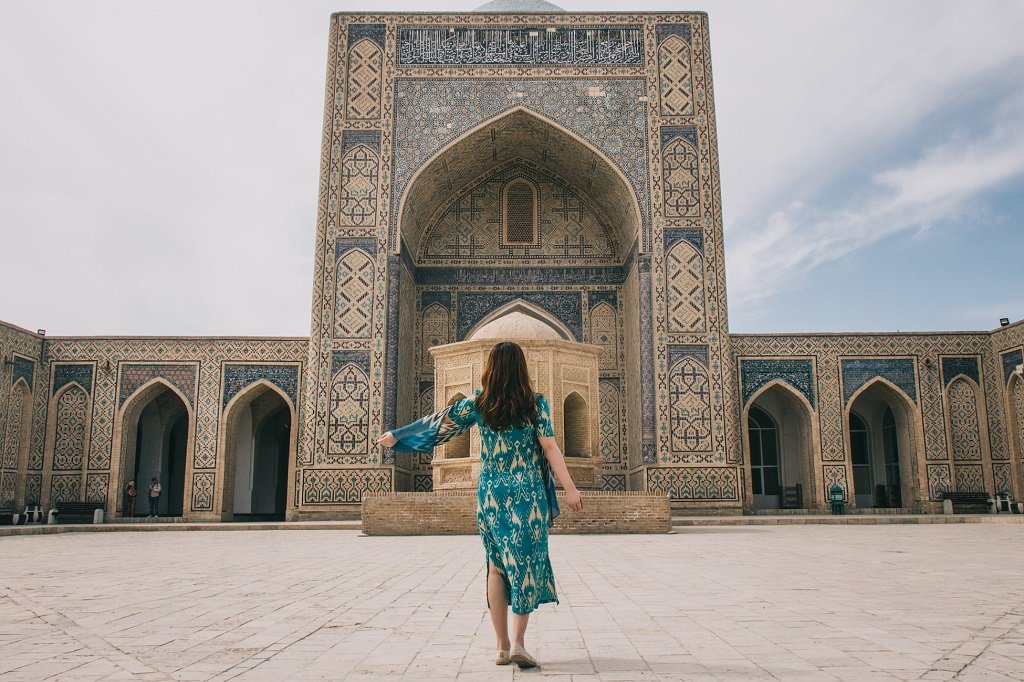 Российская туристка приехала в Узбекистан и назвала 6 странных вещей, которые делают узбекистанцы