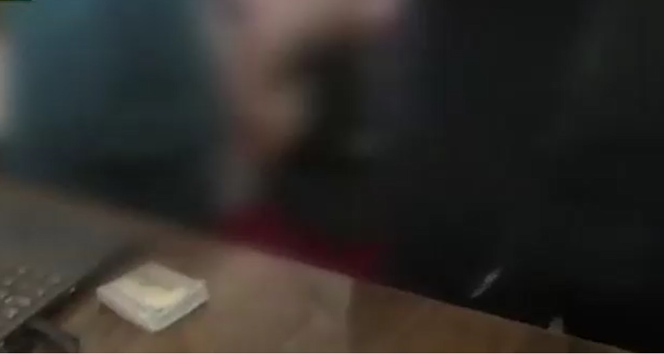 В Бухаре задержали гражданина, который шантажировал мужчину информацией о его жене