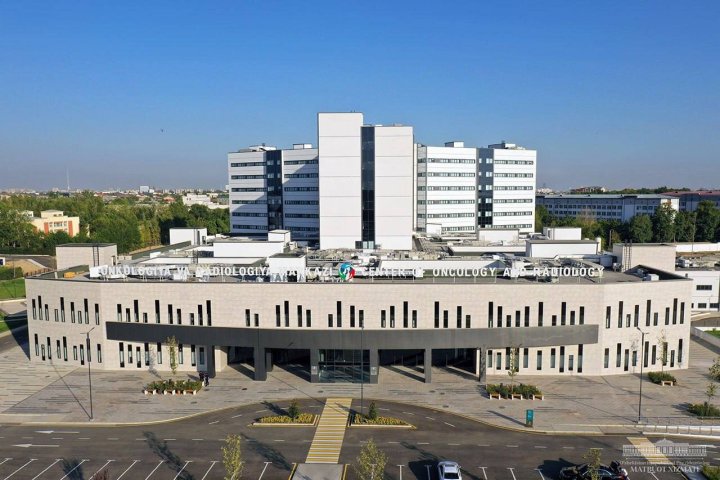 Шавкат Мирзиёев ознакомился с планами оснащения онкоцентров Узбекистана