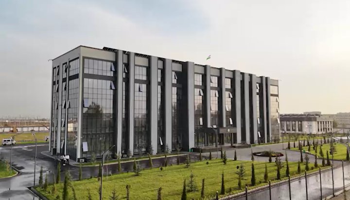 Ученикам Сергелийской школы устроили экскурсию в Департамент исполнения наказаний