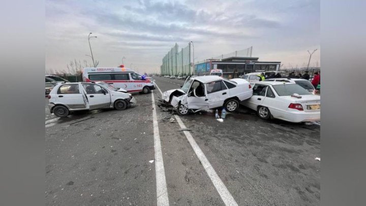 В Узбекистане за 11 дней нового года в авариях погибли 45 человек