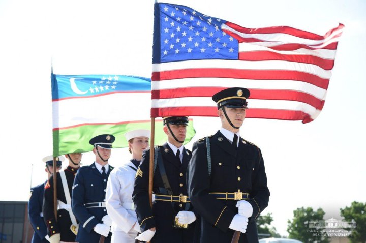 Узбекистан отменил визы для граждан США в надежде на ответный шаг