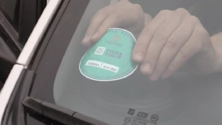 В УБДД ГУВД Ташкента анонсировали старт выдачи эко-стикеров для автомобилей